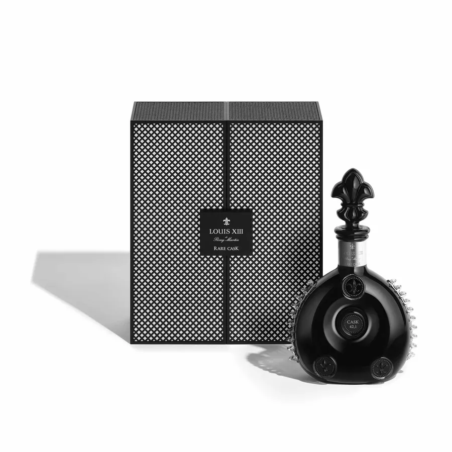 THE ULTIMATE LUXURY COGNAC EXPERIENCE Ozzie Small